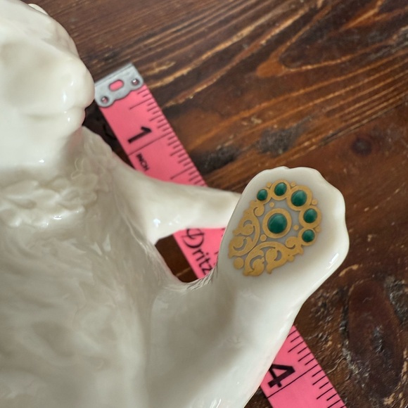 Lenox Cream Ceramic Bear Figurine - Picture 8 of 8